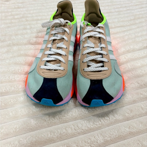 Adidas Pharrell Williams x Tokio Solar Hu sneakers 8.5 - Picture 2 of 9